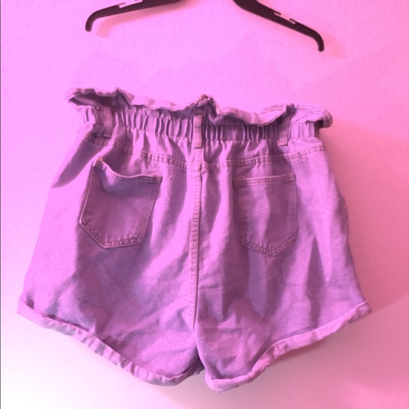 High rise ruffled waist blu jean shorts - Picture 2 of 2